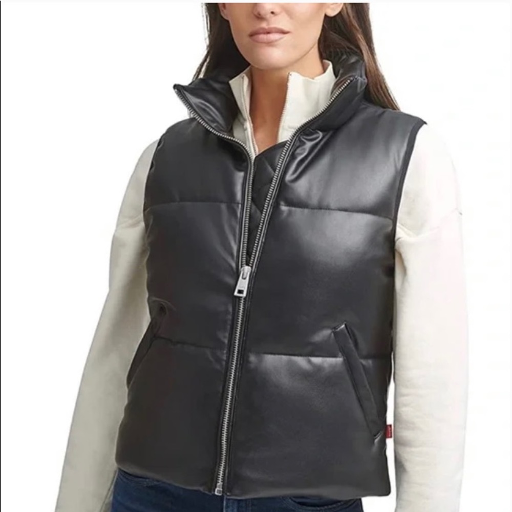 Levi’s vest new with tags